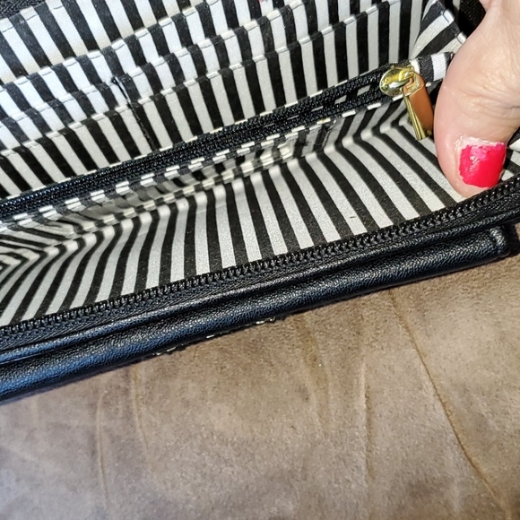 Wallet - Picture 3 of 7